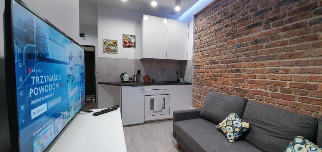 קטוביץ Modern Apartment In The City Center מראה חיצוני תמונה