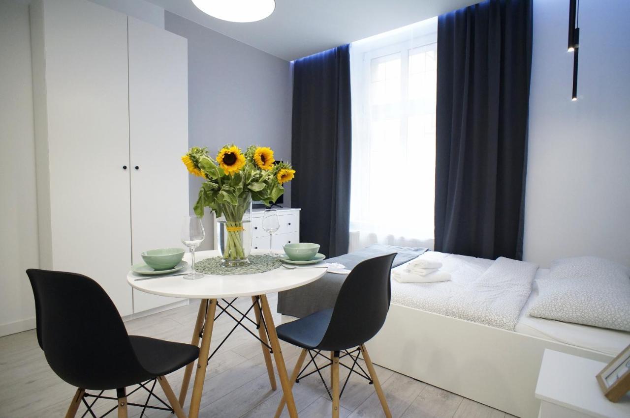 קטוביץ Modern Apartment In The City Center מראה חיצוני תמונה