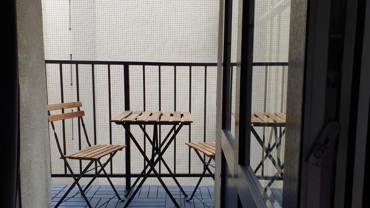 קטוביץ Modern Apartment In The City Center מראה חיצוני תמונה